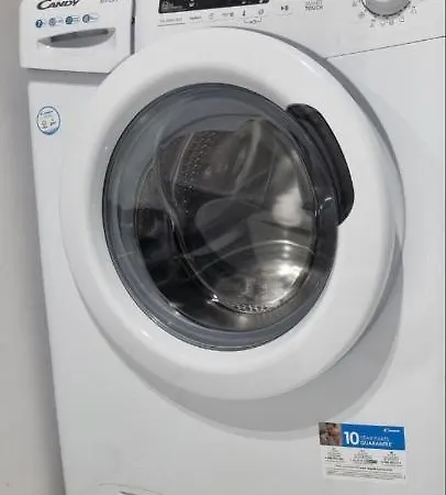 Cozy And Quiet In * Varşova