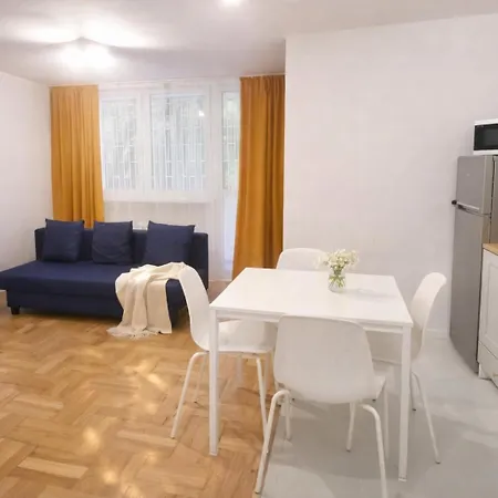 Apartment Cozy And Quiet In *