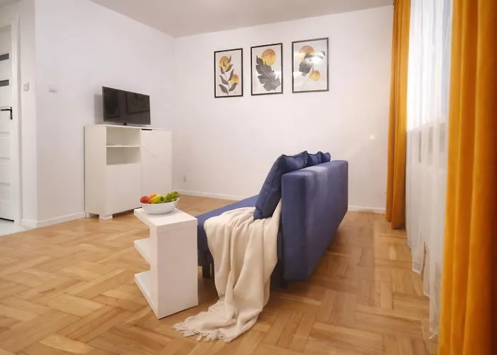 Cozy And Quiet In * Warsaw