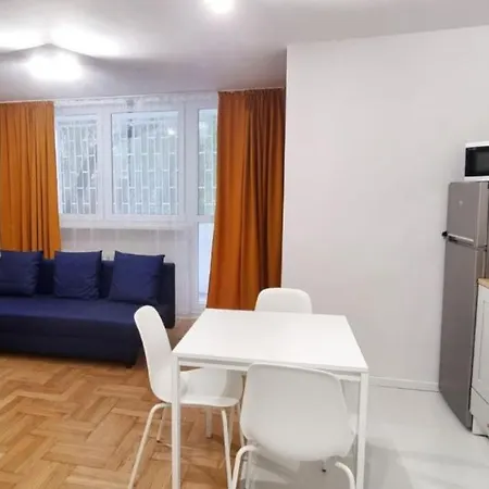 Cozy And Quiet In Apartamento Varsóvia