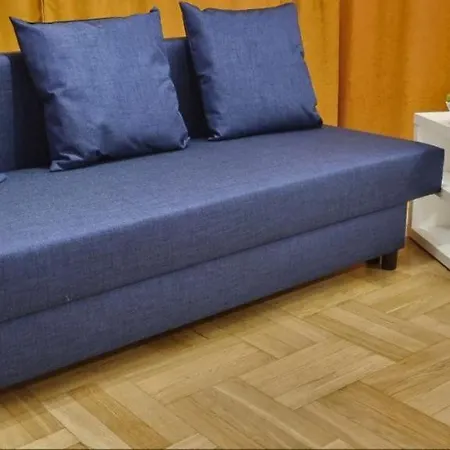 Cozy And Quiet In ワルシャワ